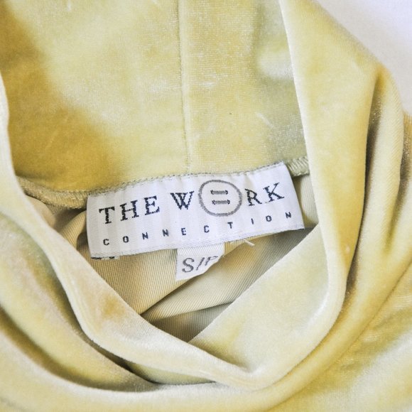 Vintage Velvet Mockneck Tshirt - Picture 5 of 5